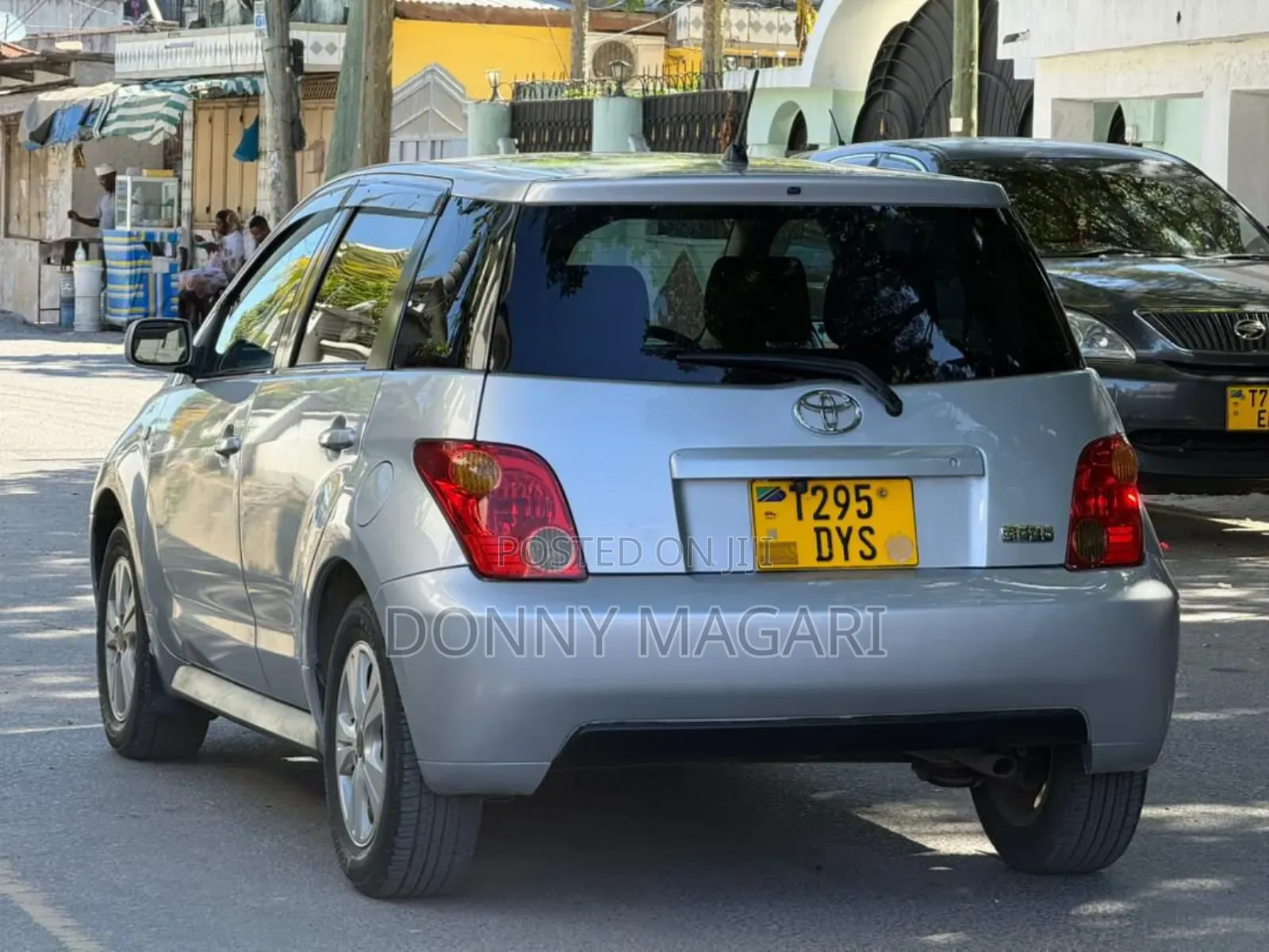 Toyota IST 2003 Silver