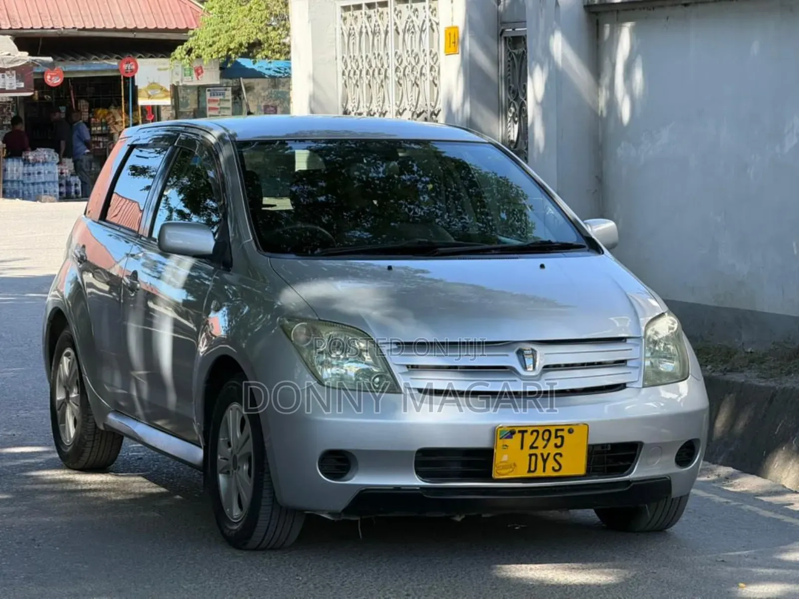 Toyota IST 2003 Silver