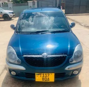 Toyota Duet 2002 Blue