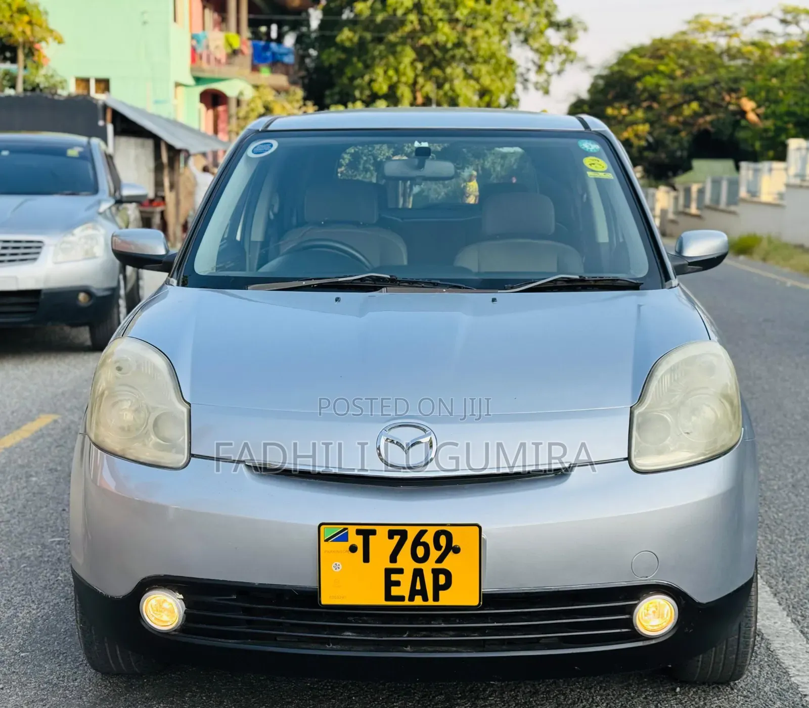 Mazda Verisa 2005 Silver