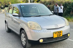 Mazda Verisa 2005 Silver