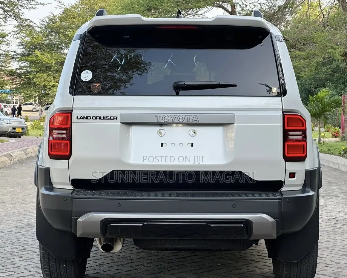 New Toyota Land Cruiser Prado 2025 White
