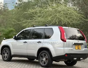 Nissan X-Trail 2012 Silver