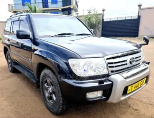 Toyota Land Cruiser 2006 Black
