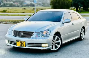 Toyota Crown Royale 2005 Silver