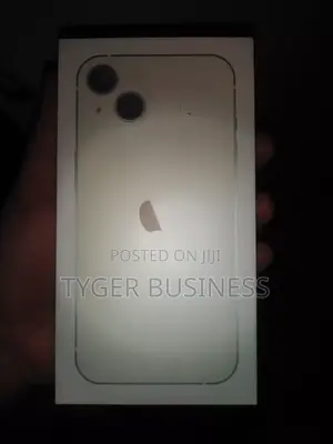 New Apple iPhone 13 128 GB White