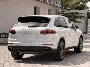 Porsche Cayenne 2015 White