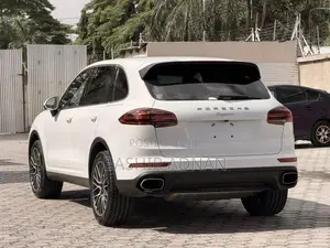 Porsche Cayenne 2015 White