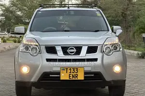 Nissan X-Trail 2012 Silver