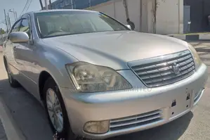 Toyota Crown Royale 2005 Silver