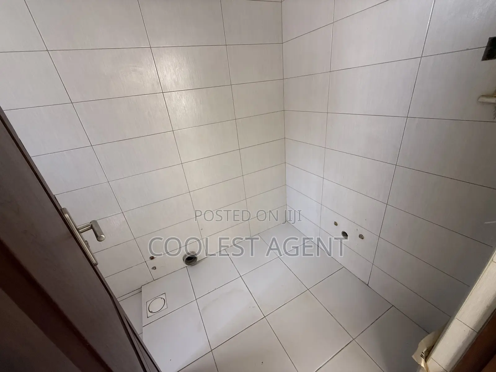 18bdrm Apartment in Coolest Estate, Msasani for rent