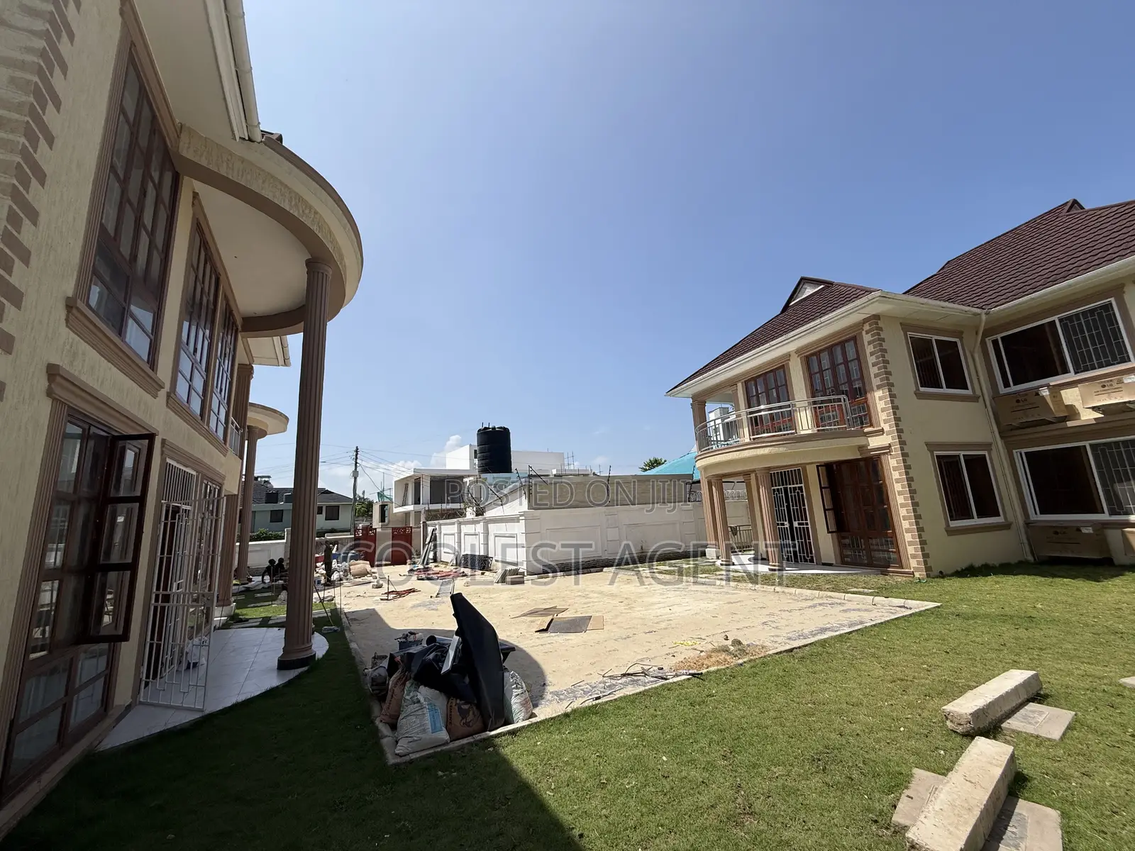 18bdrm Apartment in Coolest Estate, Msasani for rent