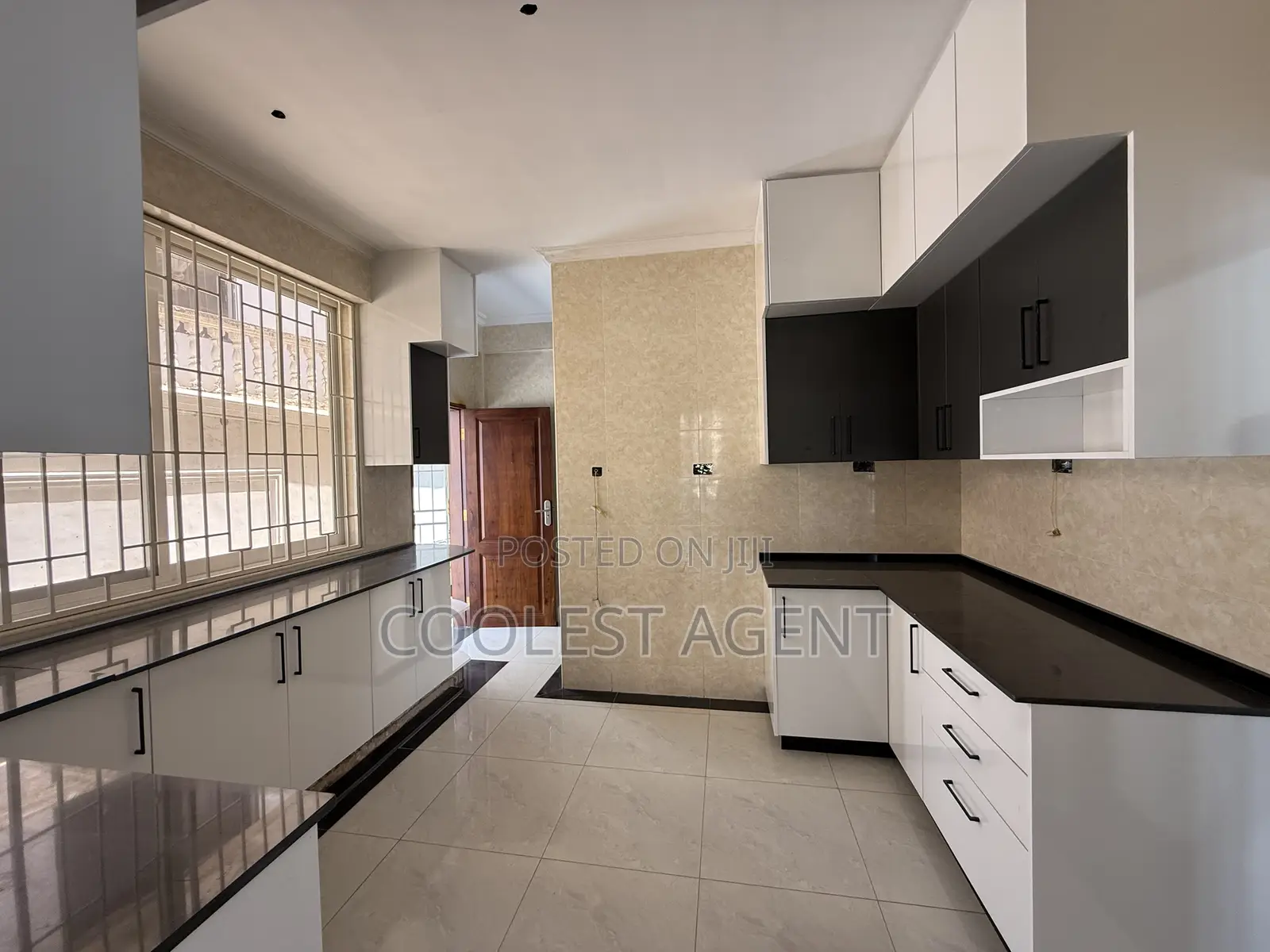 18bdrm Apartment in Coolest Estate, Msasani for rent