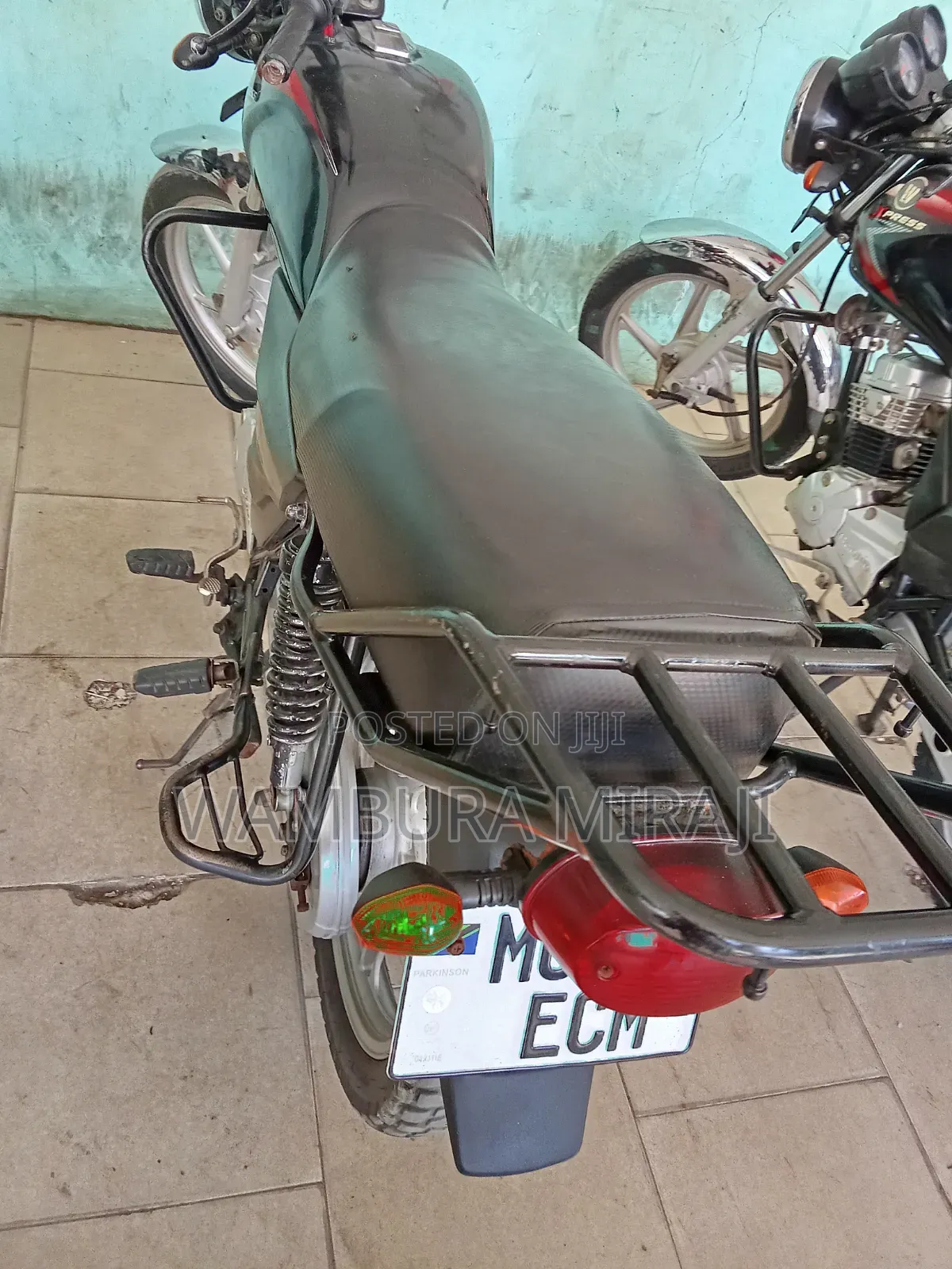 Bajaj Boxer X125 2025 Black