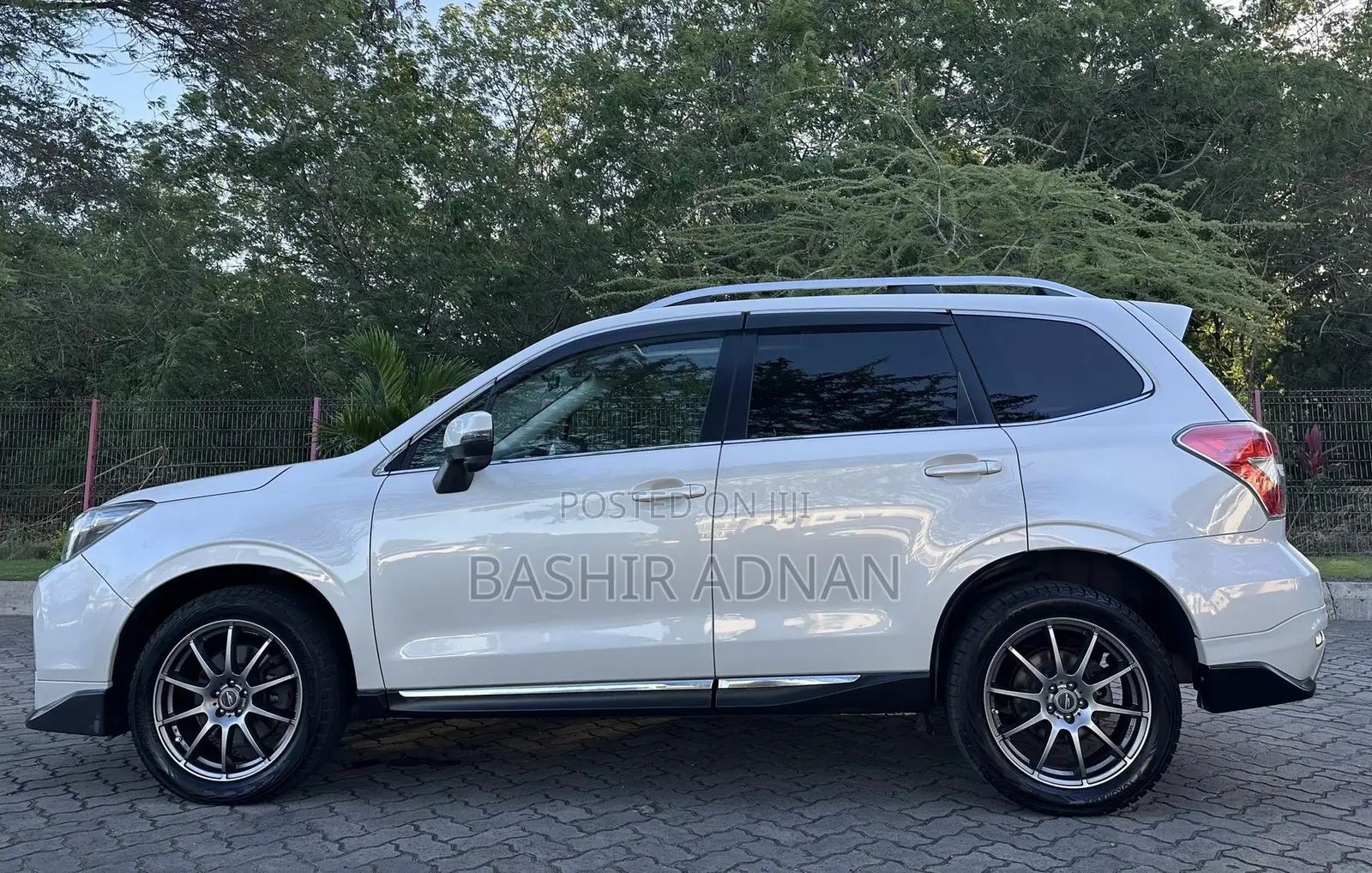 Subaru Forester 2.0XT Touring 4dr SUV AWD (2.0L 4cyl Turbo CVT) 2014 White