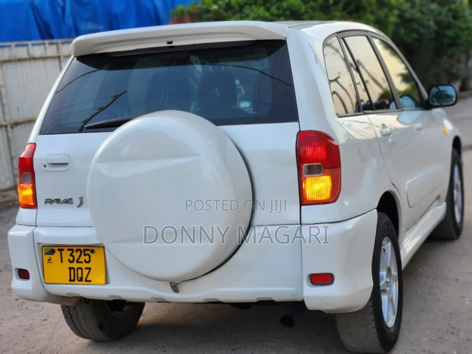 Toyota RAV4 2005 White