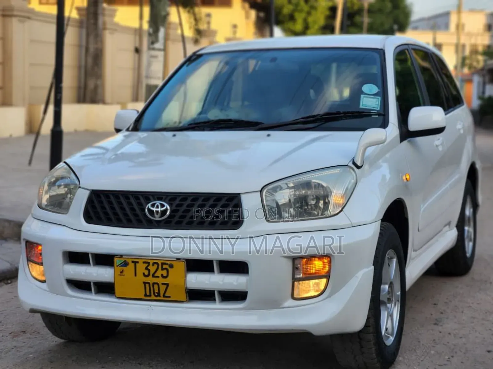 Toyota RAV4 2005 White