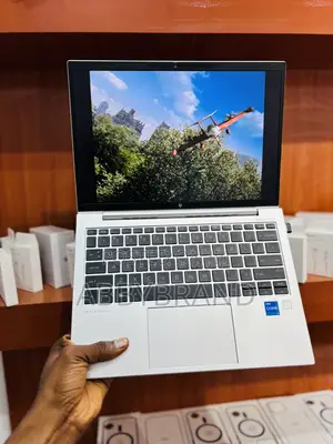 Laptop HP EliteBook 830 G9 16GB Intel Core I5 SSD 256GB