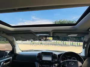 Toyota Land Cruiser 4.5 V8 VXR 2019 Gray