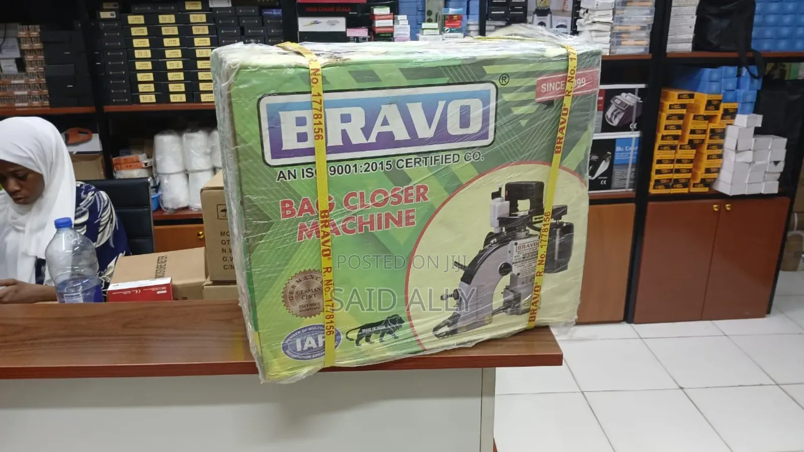 Bravo Bag Closer Machine