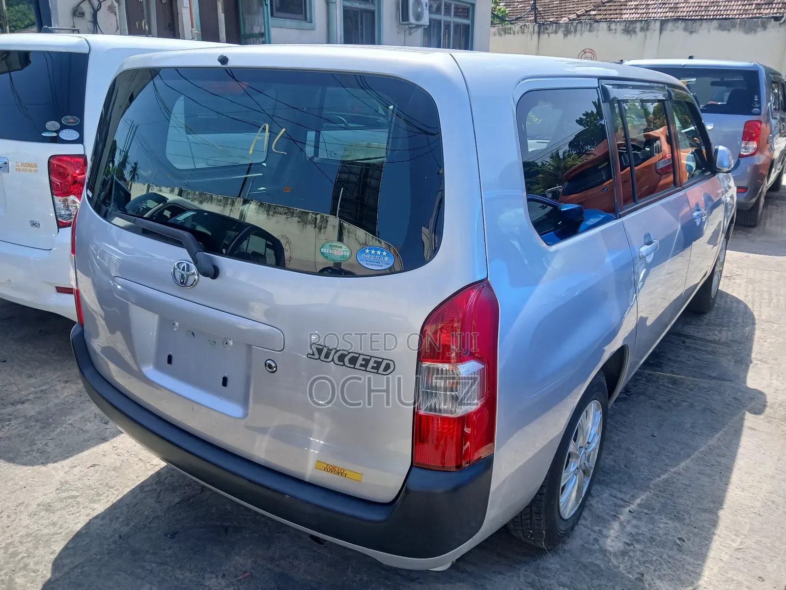 Toyota Succeed SV Premium 2014 Silver