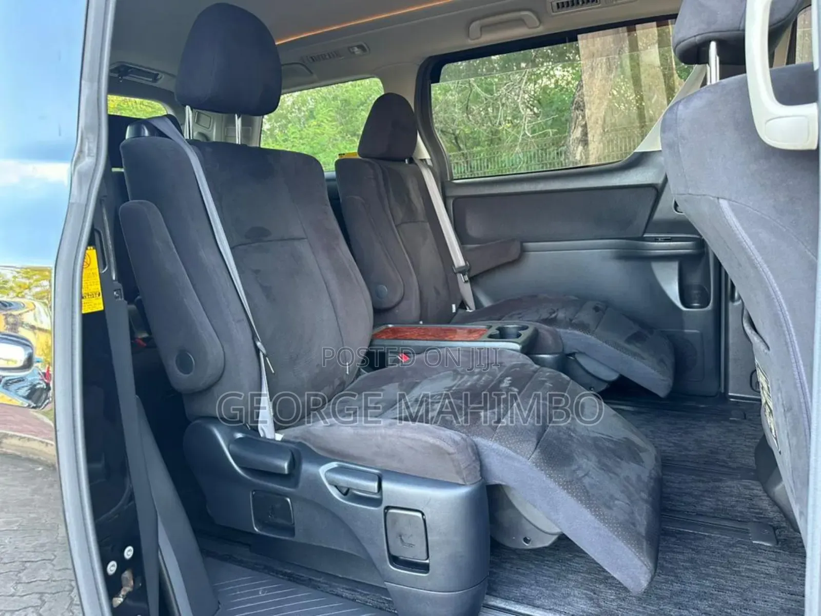 Toyota Alphard 2010 Black