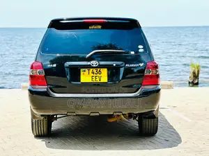 Toyota Kluger 2004 Black