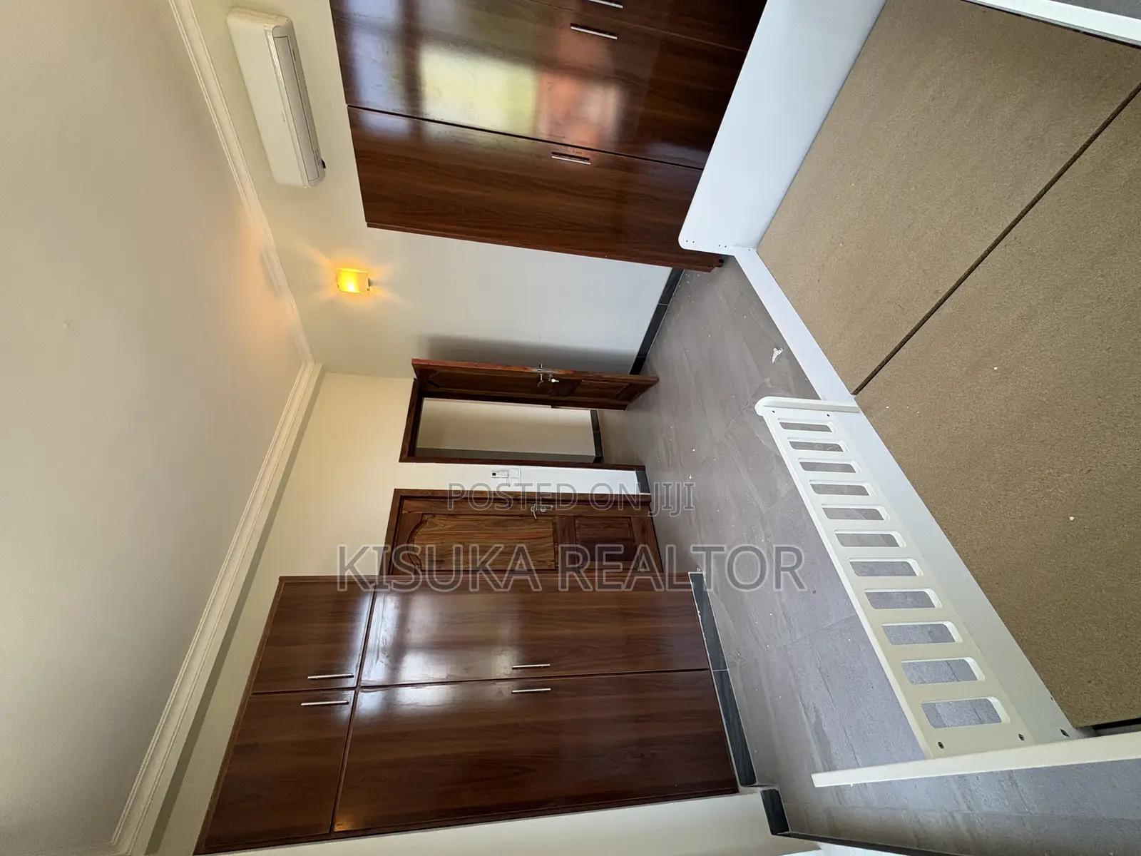 3bdrm Apartment in Upanga for sale