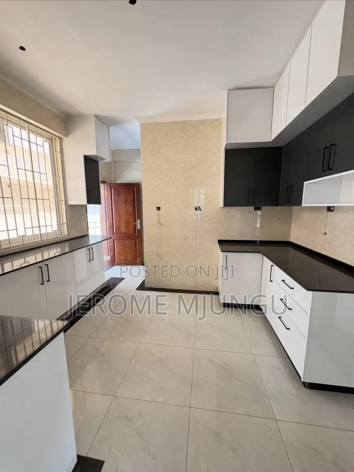 16bdrm House in Msasani for rent