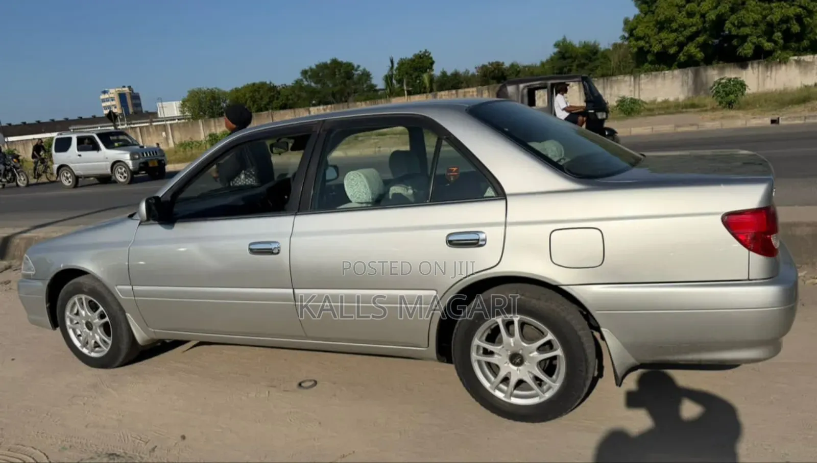 Toyota Carina 2000 Silver
