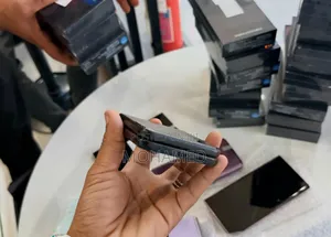 Samsung Z 16 GB Black