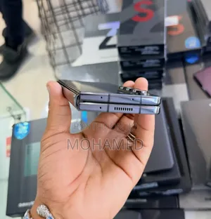 Samsung Z 16 GB Black
