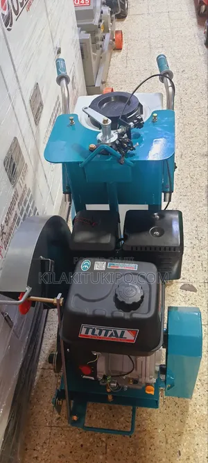 Total Gasoline Floor Saw 13hp