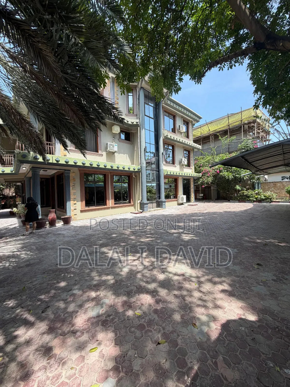 Furnished 8bdrm House in Msasani for rent