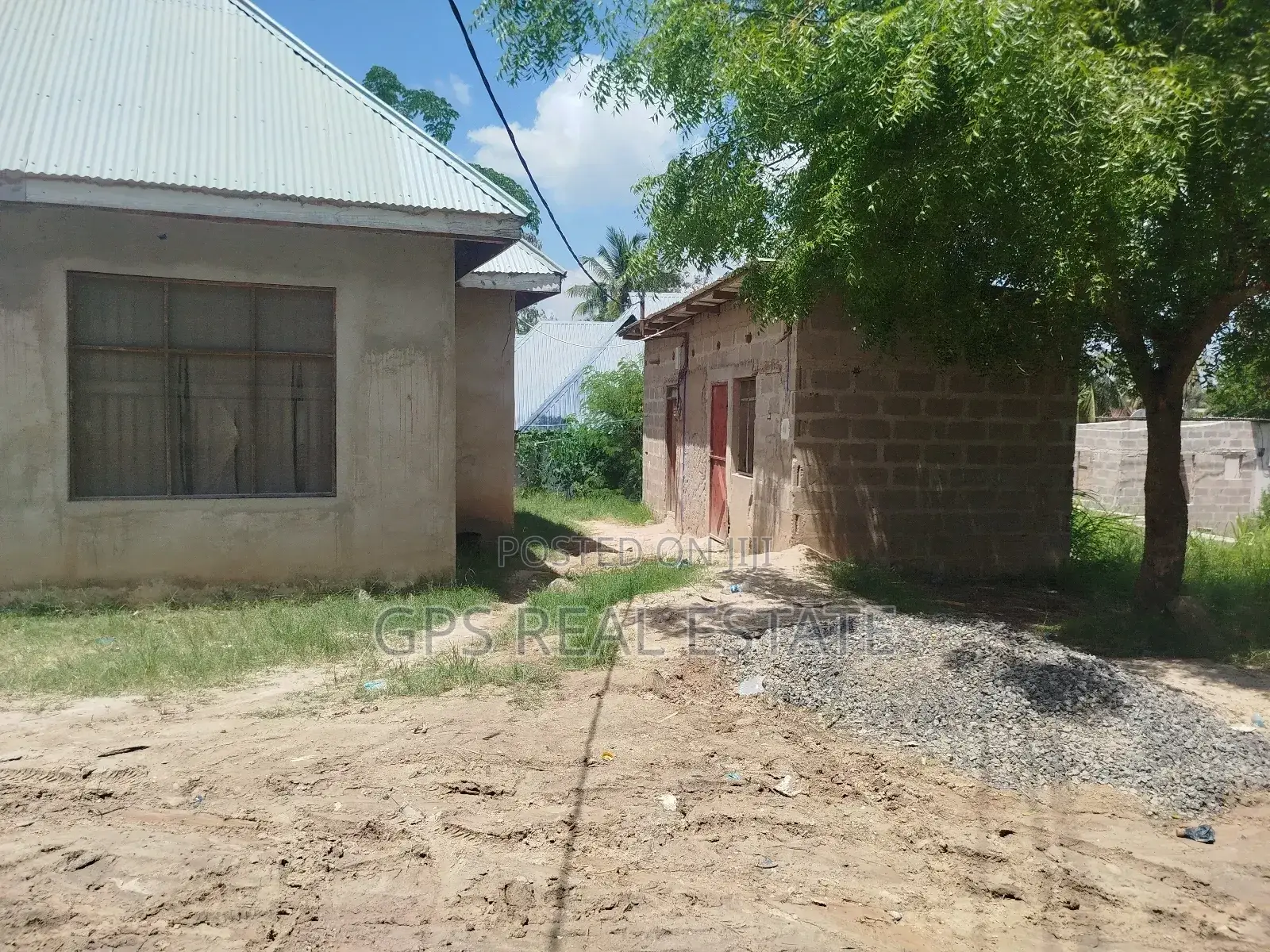 3bdrm House in Mbezi Malamba, Kinondoni for sale
