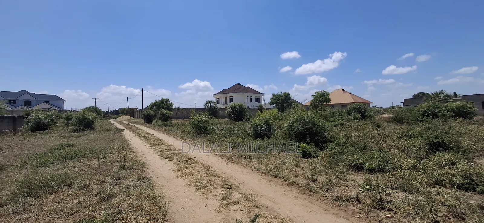 Kiwanja Kinauzwa Mbweni Mpiji