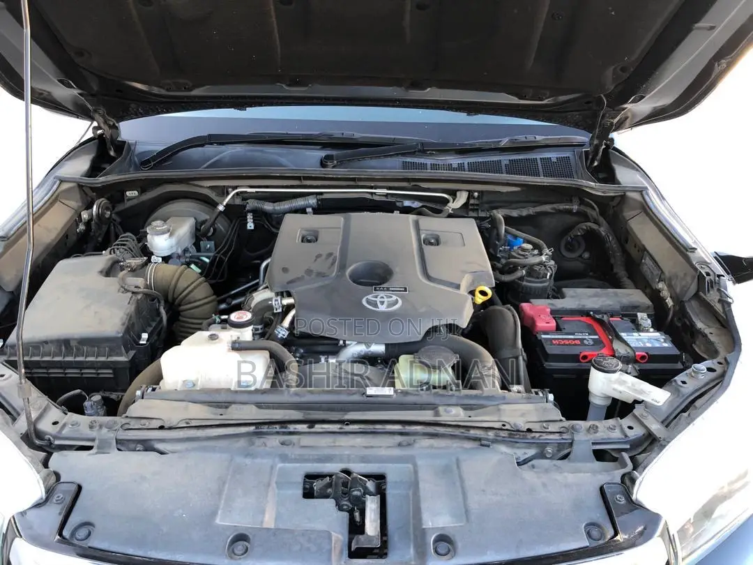 Toyota Hilux Revo Double Cab Deisel 2.4 AWD 2019 Black