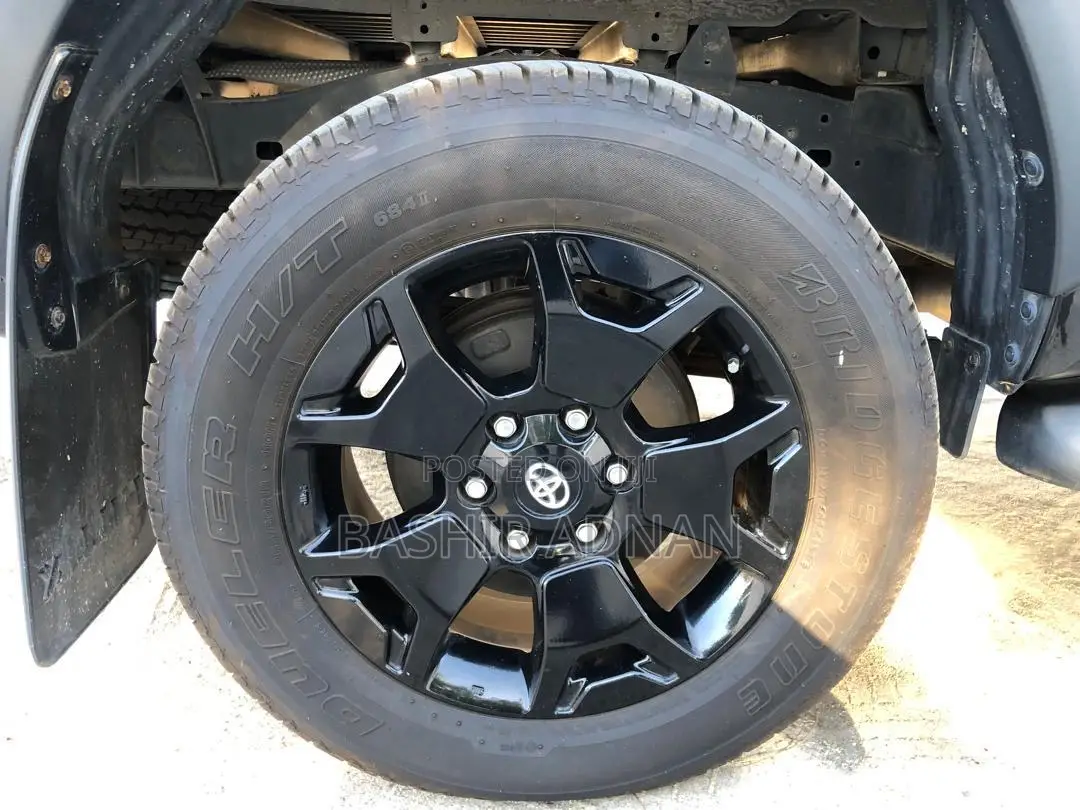 Toyota Hilux Revo Double Cab Deisel 2.4 AWD 2019 Black