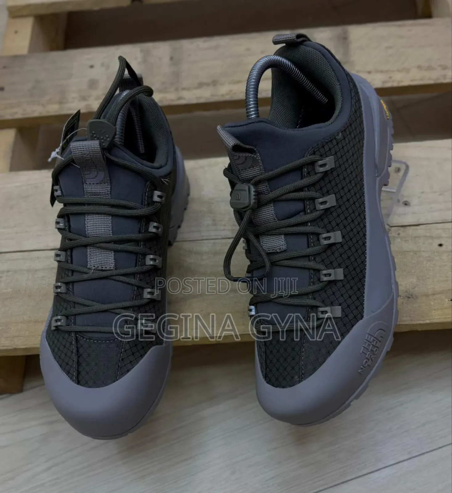 Veryy Simple Sneakers Shoes