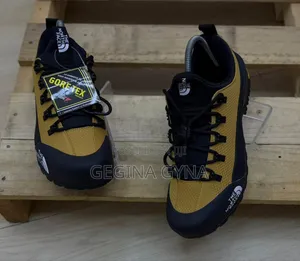 Veryy Simple Sneakers Shoes