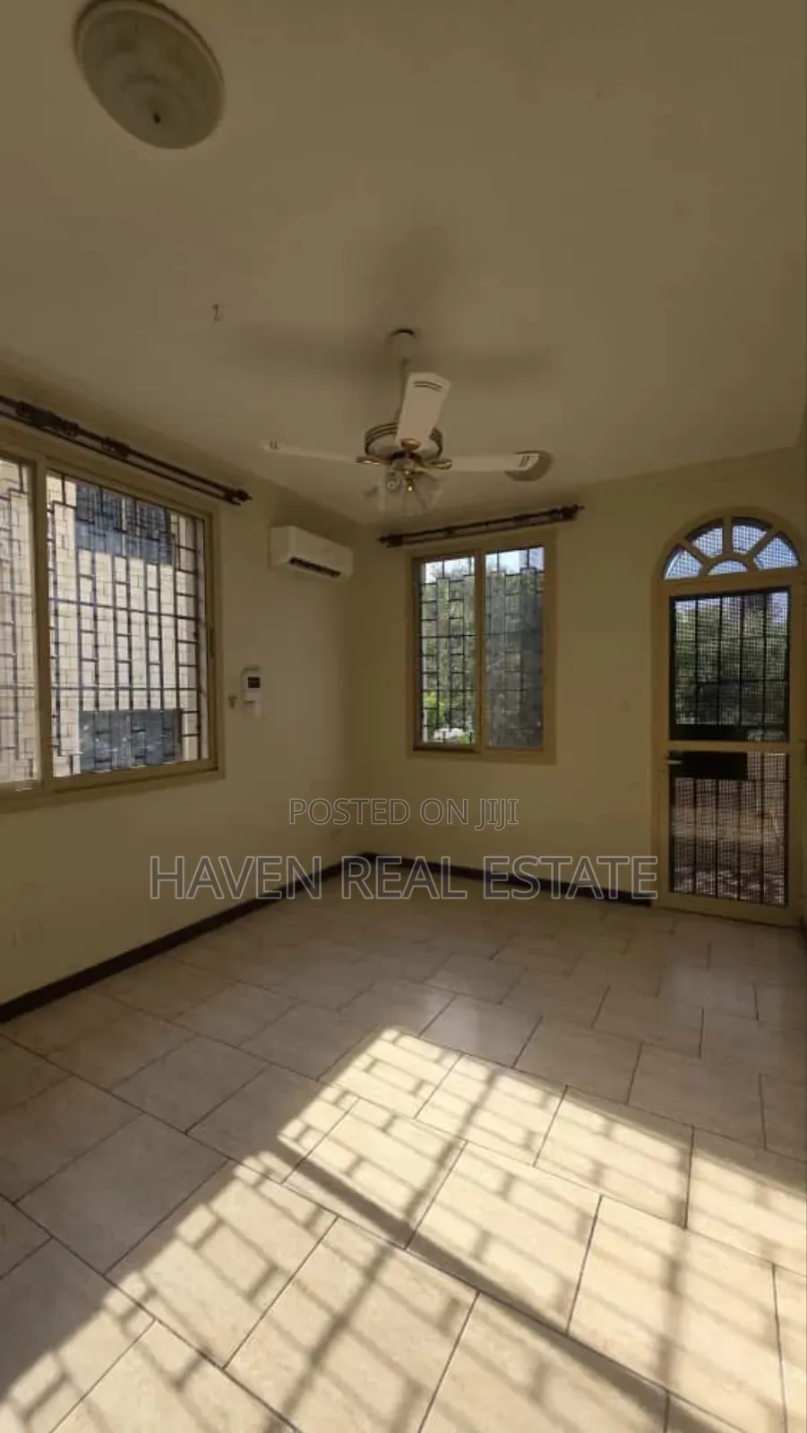 4bdrm House in Goba for sale