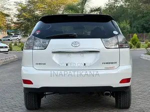 Toyota Harrier 2004 Pearl