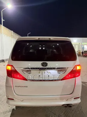 Toyota Alphard 2010 White