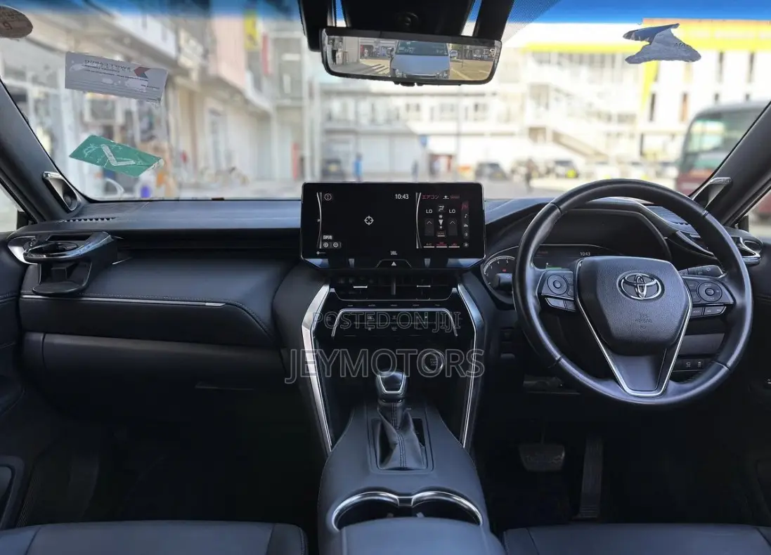 Toyota Harrier 2021 Black