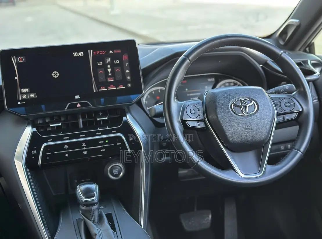 Toyota Harrier 2021 Black