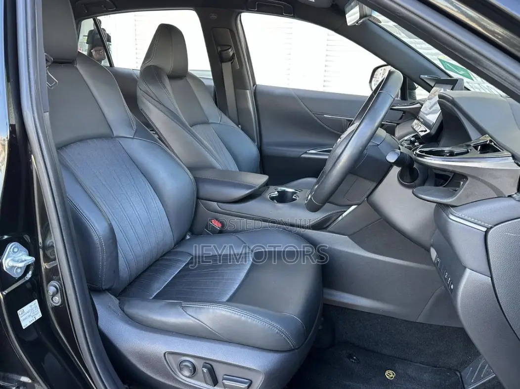 Toyota Harrier 2021 Black