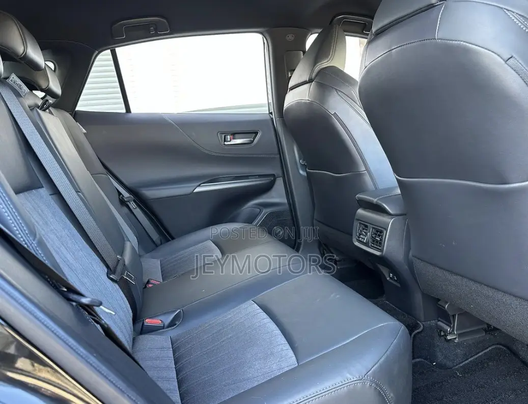 Toyota Harrier 2021 Black