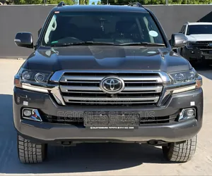 Toyota Land Cruiser 2018 Gray