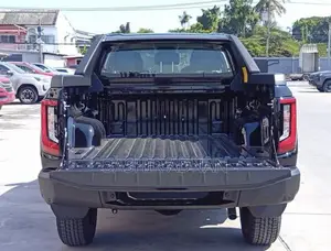 New Toyota Hilux 2025 Black