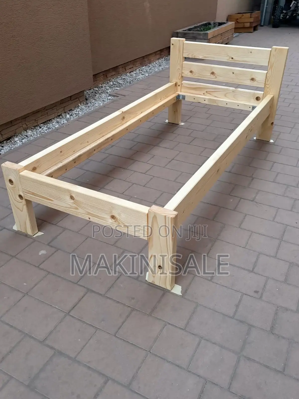 Kitanda Single Bed